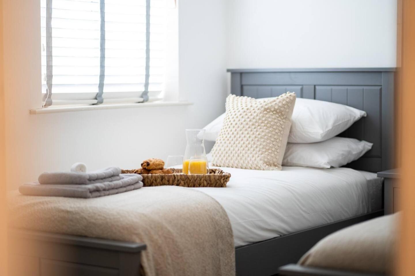 Stylish 2 Bedroom Cottage With Hot Tub And Parking Bewdley Buitenkant foto