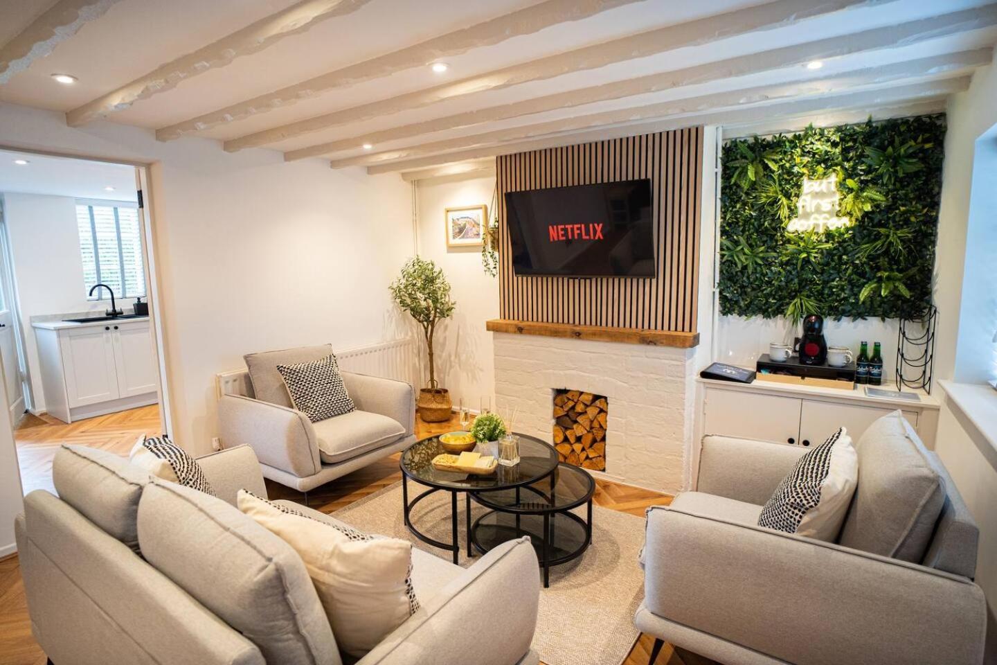 Stylish 2 Bedroom Cottage With Hot Tub And Parking Bewdley Buitenkant foto