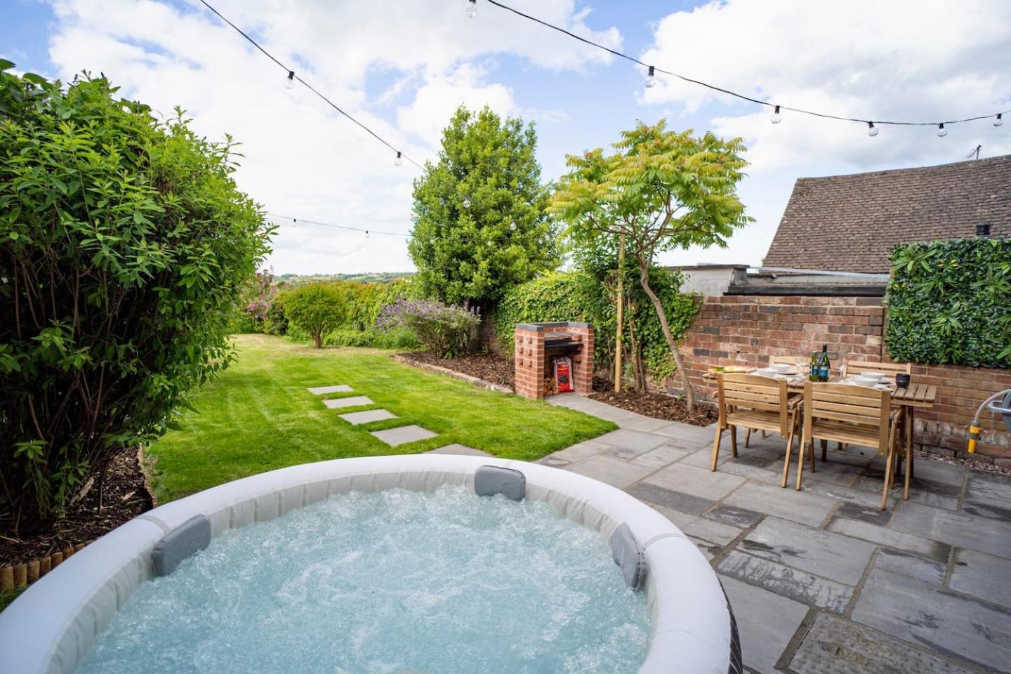 Stylish 2 Bedroom Cottage With Hot Tub And Parking Bewdley Buitenkant foto