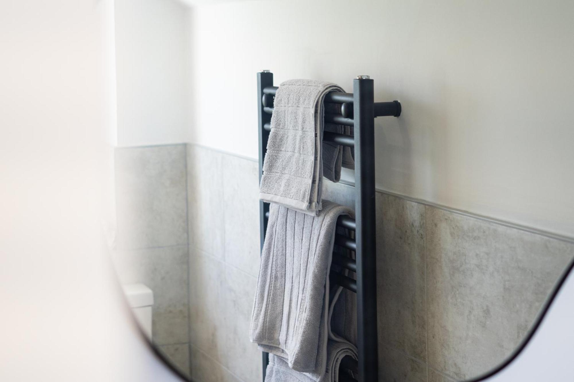 Stylish 2 Bedroom Cottage With Hot Tub And Parking Bewdley Buitenkant foto